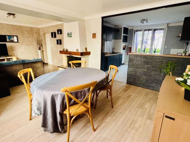 Vente maison 5 pièces La Chapelle des Marais 44