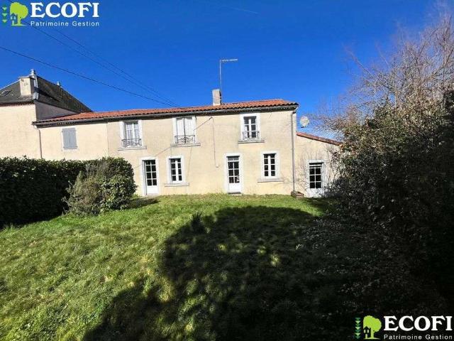 Vente maison 5 pièces La Chapelle Saint Laurent 79
