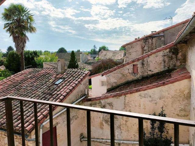Vente maison 5 pièces La Mothe Saint Héray 79