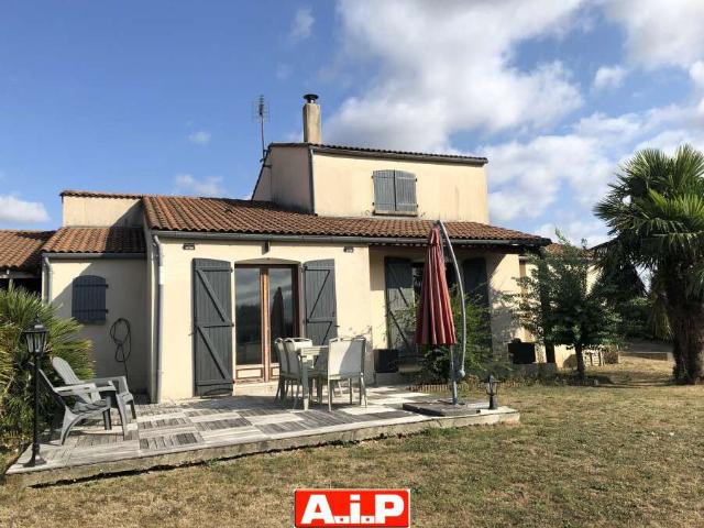 Vente maison 5 pièces La Meilleraie Tillay 85