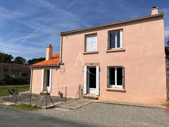 Vente maison 5 pièces Landeronde 85