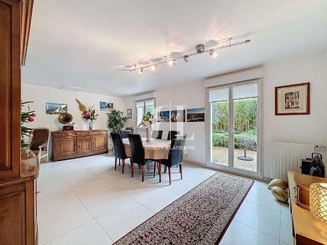 Vente maison 5 pièces Larmor Plage 56