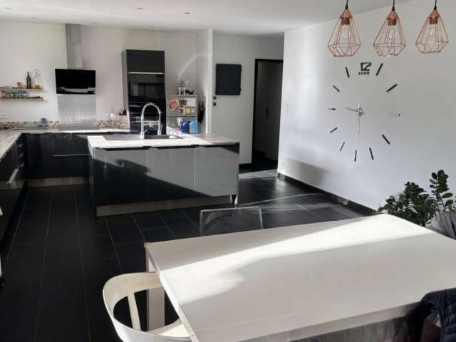 Vente maison 5 pièces Le Cellier 44