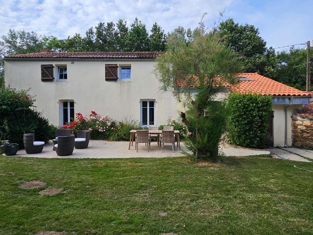 Vente maison 5 pièces Le Cellier 44