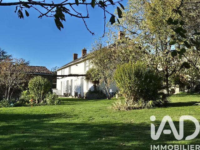 Vente maison 5 pièces Le Busseau 79