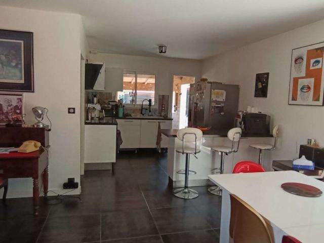 Vente maison 5 pièces Le Pian Médoc 33