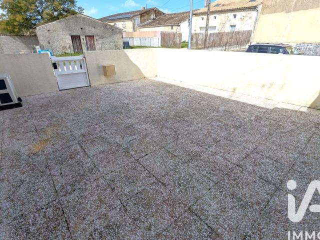 Vente maison 5 pièces Montendre 17