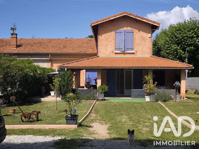 Vente maison 5 pièces Montfort 04