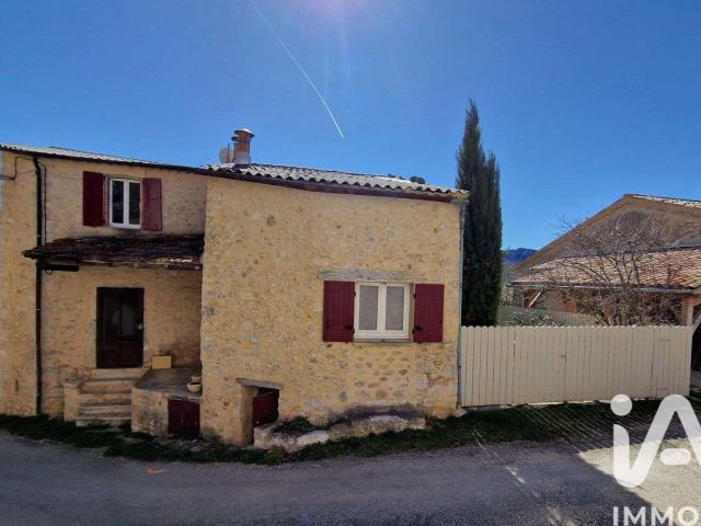 Vente maison 5 pièces Mévouillon 26