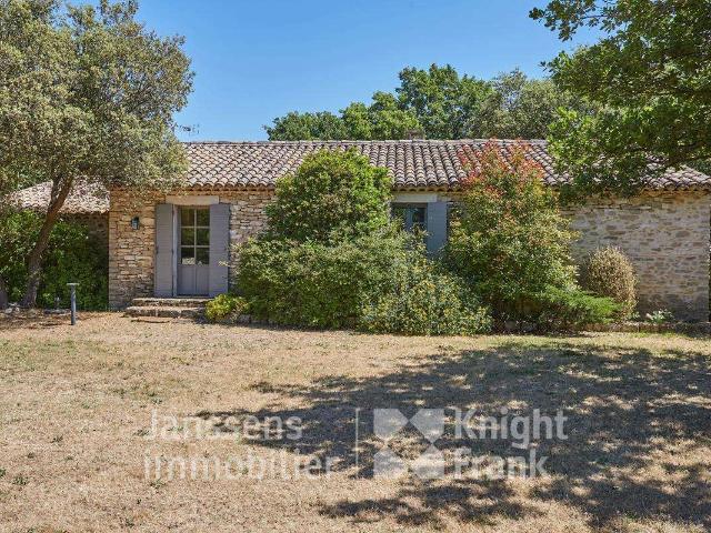 Vente maison 5 pièces Ménerbes 84
