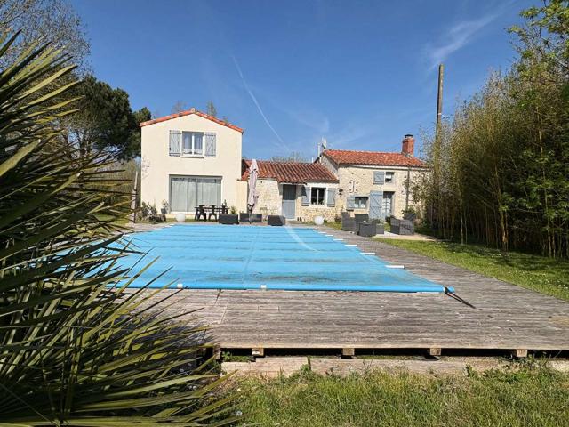 Vente maison 5 pièces Nalliers 85