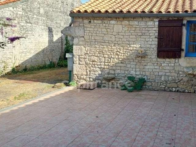 Vente maison 5 pièces Nalliers 85