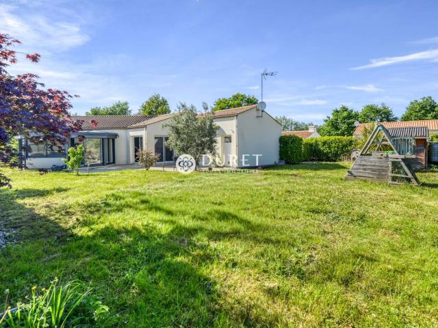 Vente maison 5 pièces Nesmy 85