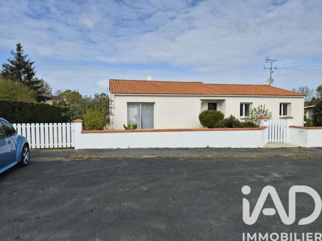 Vente maison 5 pièces Nesmy 85