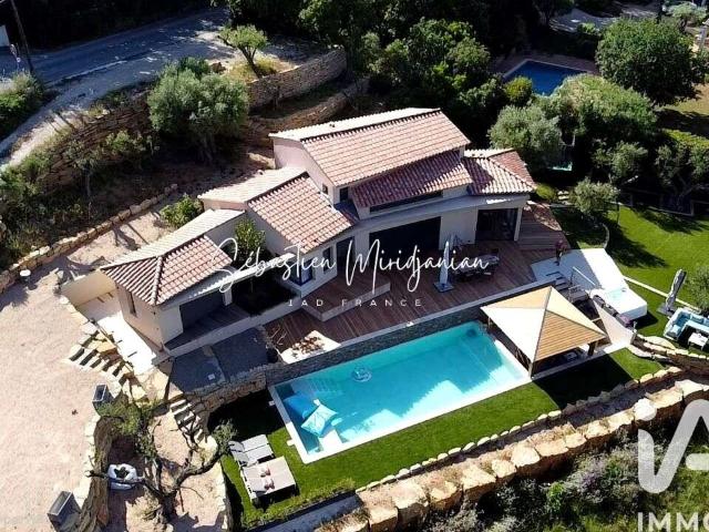 Vente maison 5 pièces Solliès Ville 83