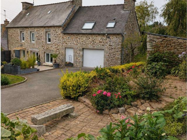 Vente maison 5 pièces Saint Carreuc 22