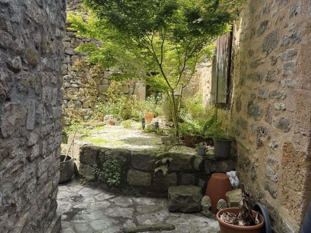 Vente maison 5 pièces Saint Antonin Noble Val 82