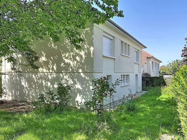 Vente maison 5 pièces Saint Berthevin 53