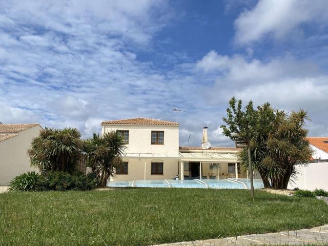 Vente maison 5 pièces Saint Gilles Croix de Vie 85