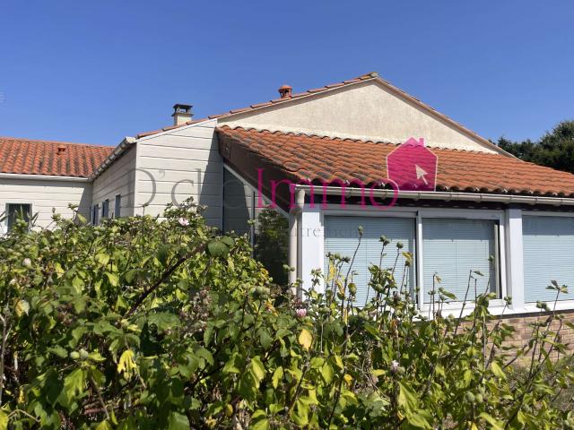 Vente maison 5 pièces Saint Gilles Croix De Vie Centre Ville 85