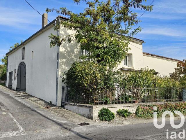 Vente maison 5 pièces Saint Fort sur le Né 16