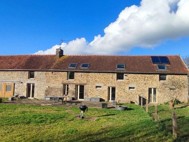 Vente maison 5 pièces Saint Hilaire du Harcouët 50