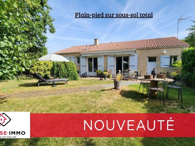 Vente maison 5 pièces Saint Jean de Beugné 85
