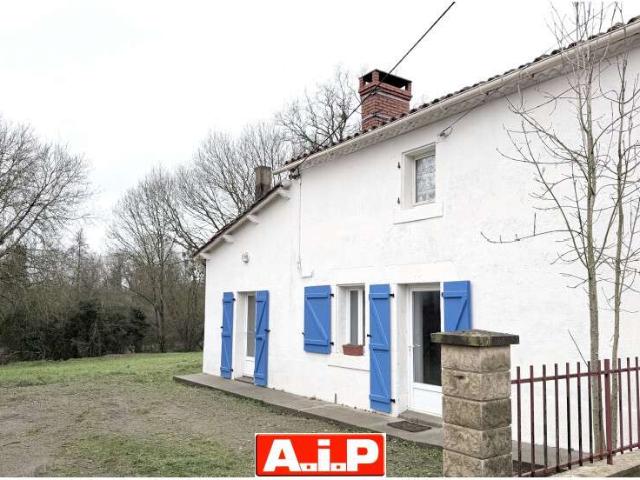 Vente maison 5 pièces Saint Maurice le Girard 85