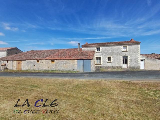 Vente maison 5 pièces Saint Martin de Fraigneau 85