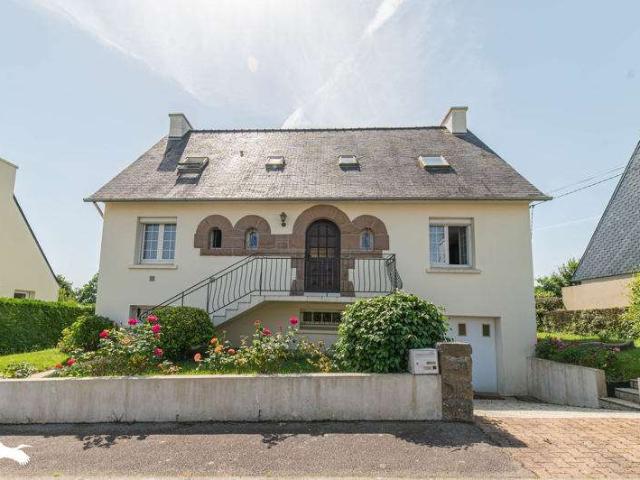 Vente maison 5 pièces Saint Martin des Champs 29
