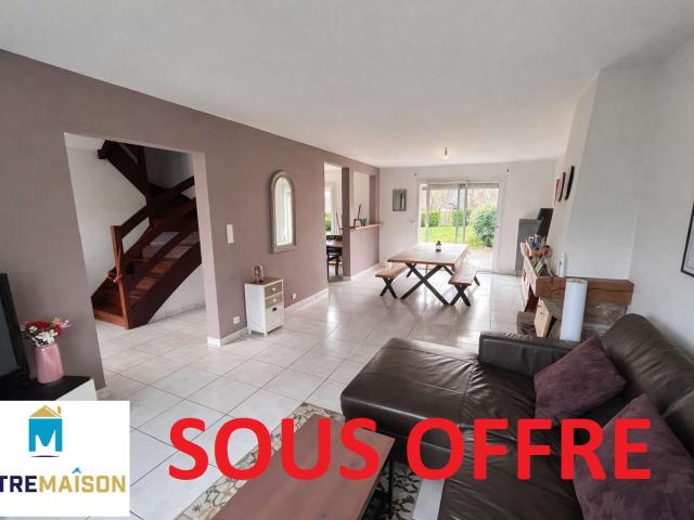 Vente maison 5 pièces Saint Martin des Champs 29