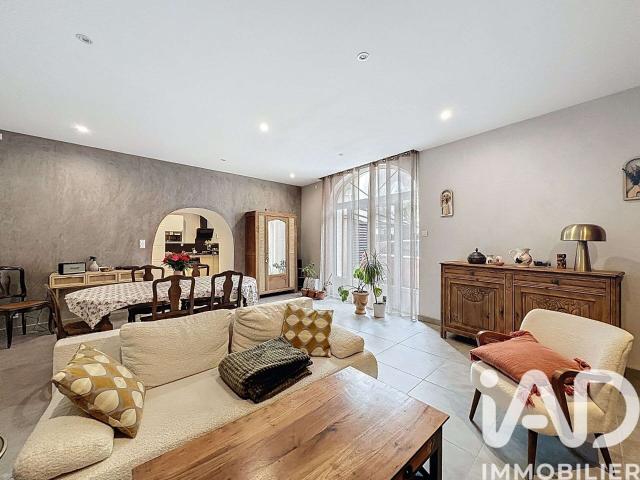 Vente maison 5 pièces Saint Saturnin lès Avignon 84