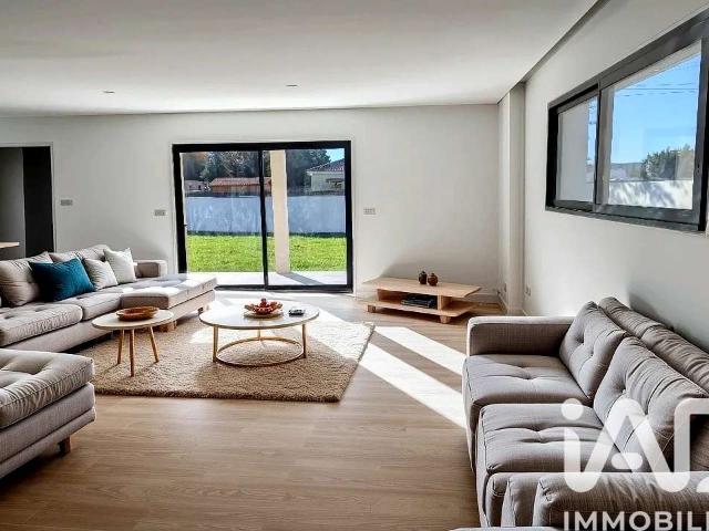 Vente maison 5 pièces Saint Seurin sur l'Isle 33