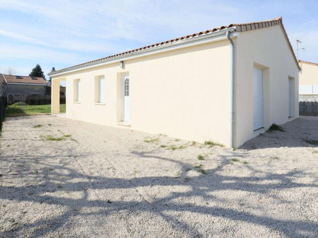 Vente maison 5 pièces Saint Pierre d'Exideuil 86