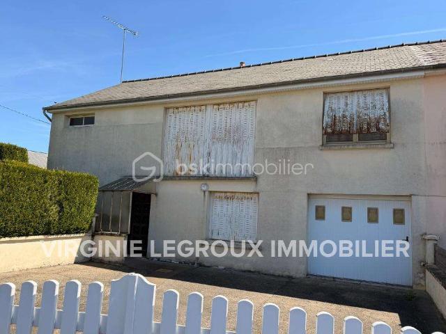Vente maison 5 pièces Saint Pierre la Cour 53
