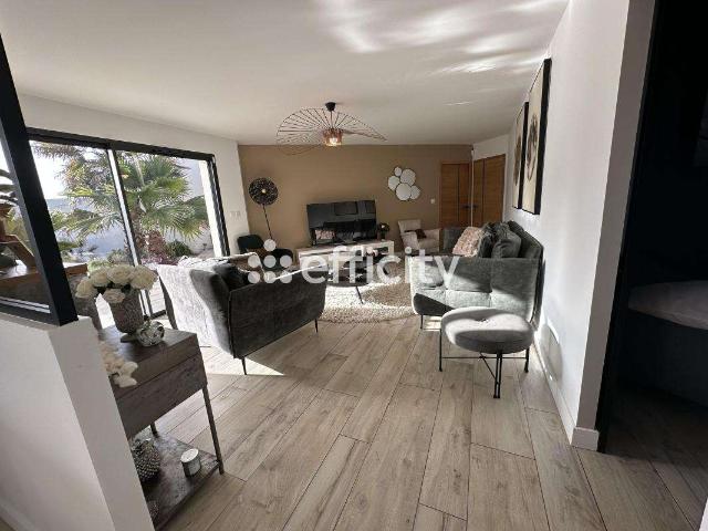 Vente maison 5 pièces Saint Xandre 17