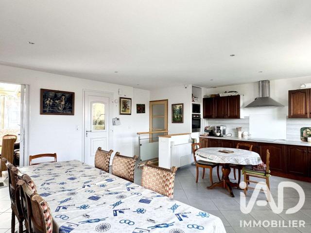 Vente maison 5 pièces Saint Xandre 17