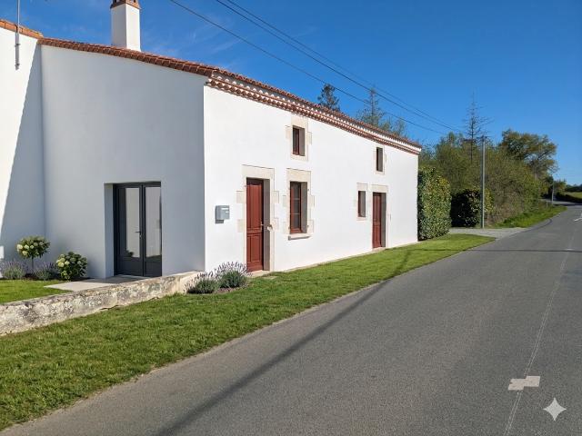 Vente maison 5 pièces Sainte Cécile 85