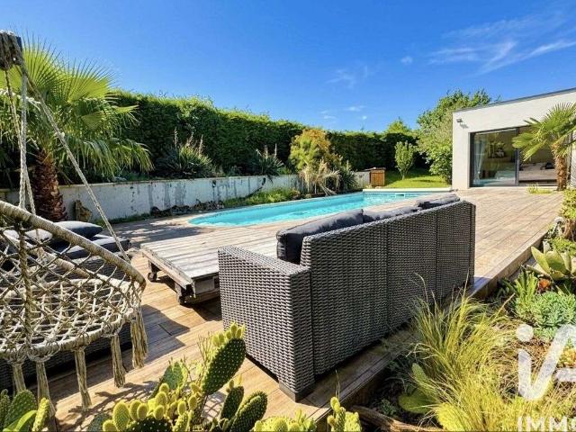 Vente maison 5 pièces Sainte Eulalie 33
