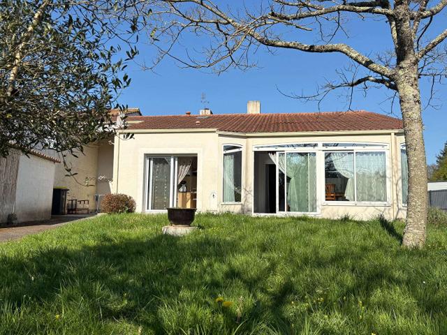 Vente maison 5 pièces Sainte Flaive des Loups 85