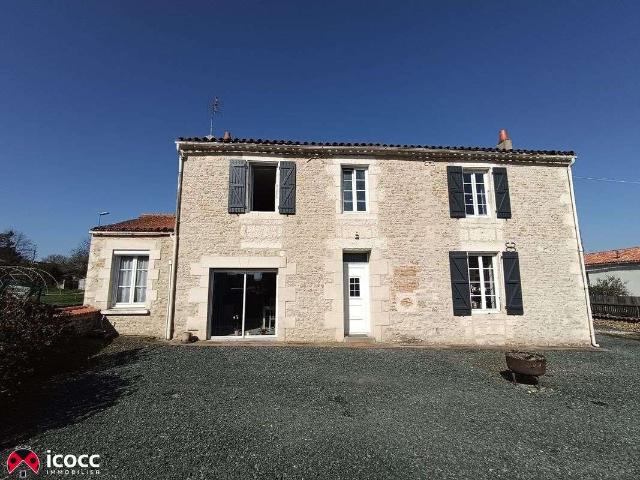 Vente maison 5 pièces Sainte Hermine 85