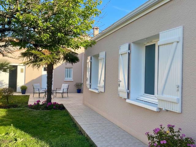 Vente maison 5 pièces Sainte pezenne 79