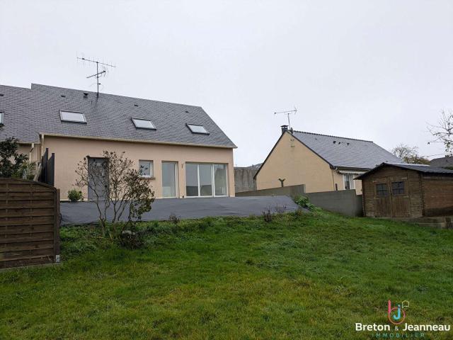 Vente maison 5 pièces Sainte Suzanne 53