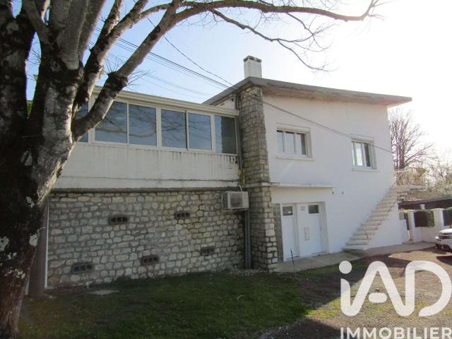 Vente maison 5 pièces Saintes 17