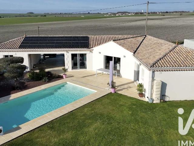 Vente maison 5 pièces Semussac 17