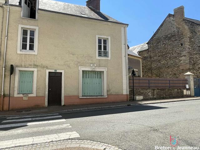 Vente maison 5 pièces Sillé le Guillaume 72