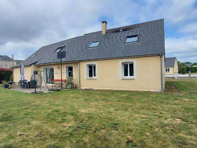 Vente maison 5 pièces Simplé 53