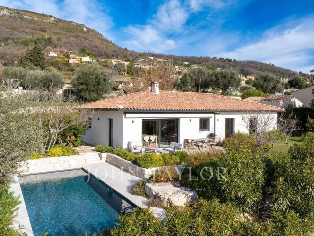 Vente maison 5 pièces Tourrettes sur Loup 06