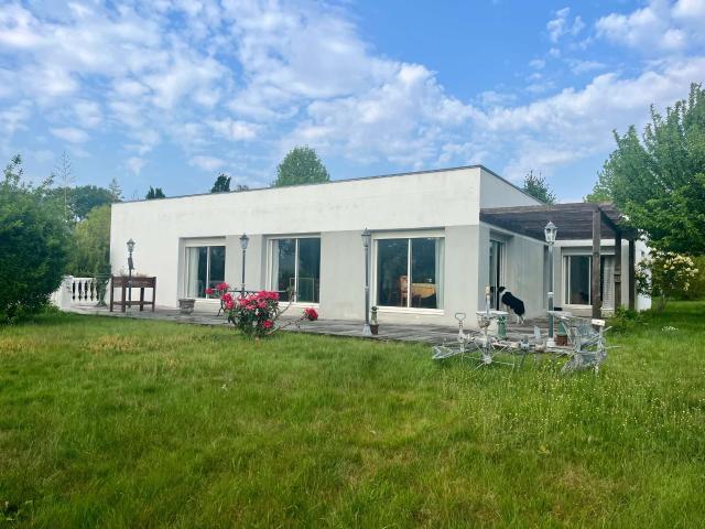 Vente maison 5 pièces Vannes 56