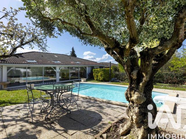 Vente maison 5 pièces Yvrac 33
